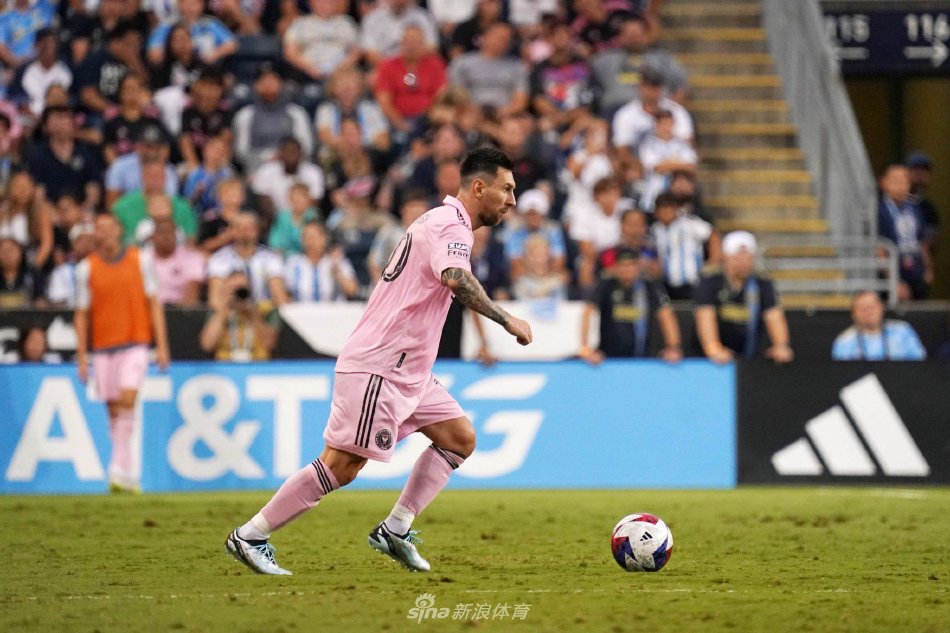 一场备受瞩 一场备受瞩