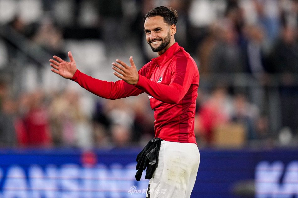 但依然保持 但依然保持