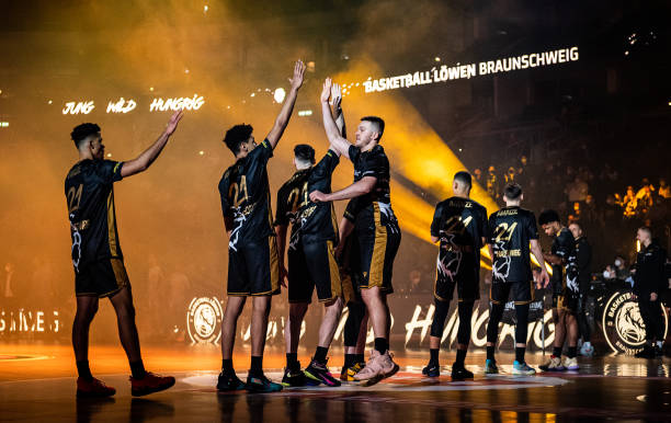 起伏不定 起伏不定